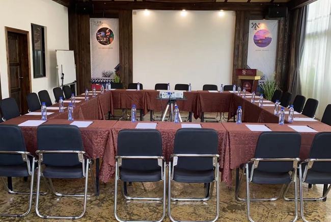 三舍综艺民宿 客家小伙回乡创业，让传统围屋换新颜